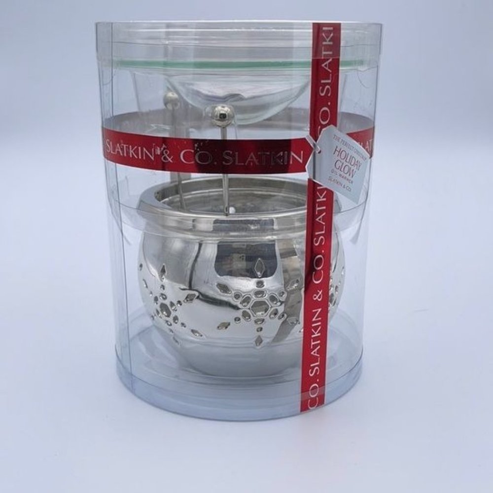 Bath & Body Works Slatkin Silver Christmas Snowflake Oil Warmer NEW
